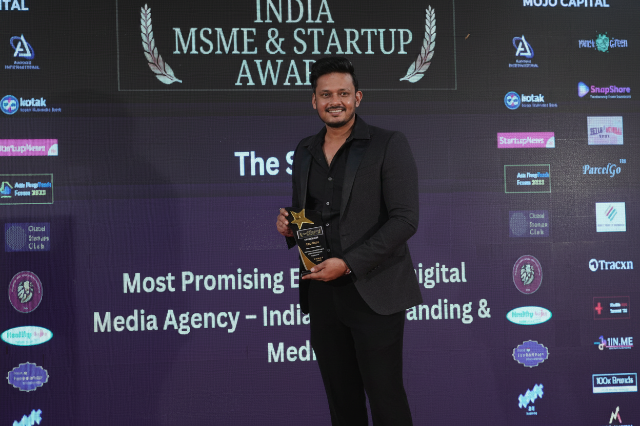 The founder of STORII receiving the Most Promising Branding & Digital Media Agency award at the India MSME & Startup Awards